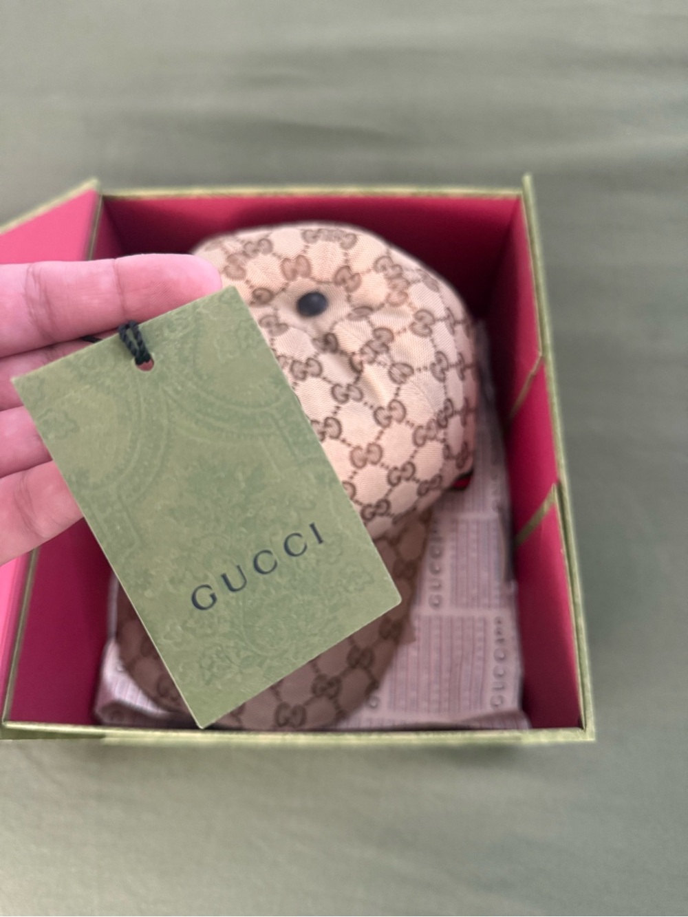 GUCCI hat - Picture 3 of 11